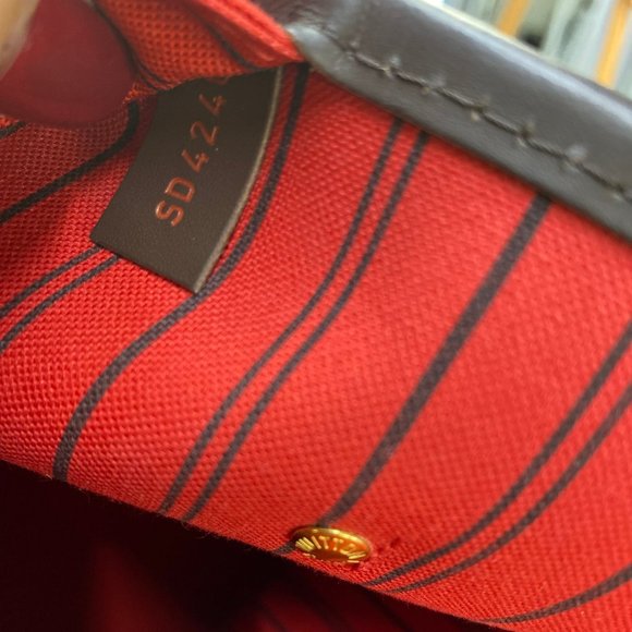 Louis Vuitton Neverfull MM Damier Ebene - Picture 6 of 10